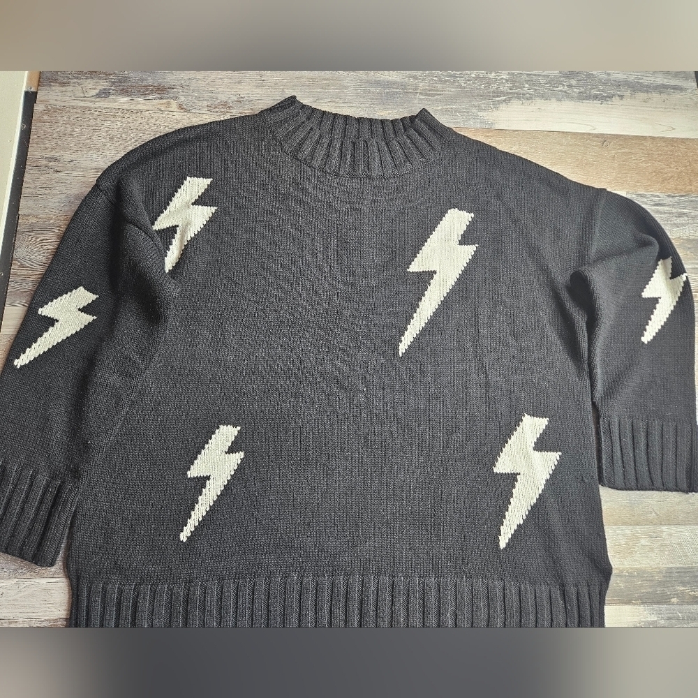 Cable Stitch Black Sweater Lightning Bolts Medium "David Rose" style